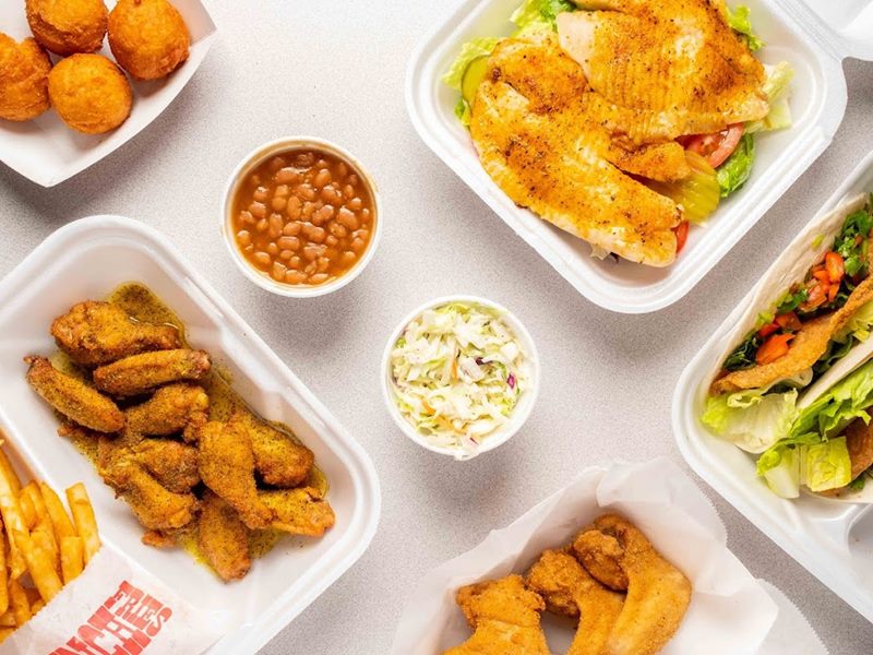 Ameen Fish & Wings food